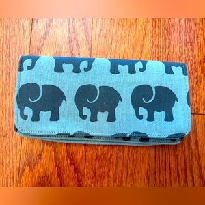Malia, Elephant Long Wallet
